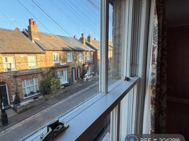 Houblon Road, Richmond, TW10 1 bed flat to rent £1,950 pcm £450 pw