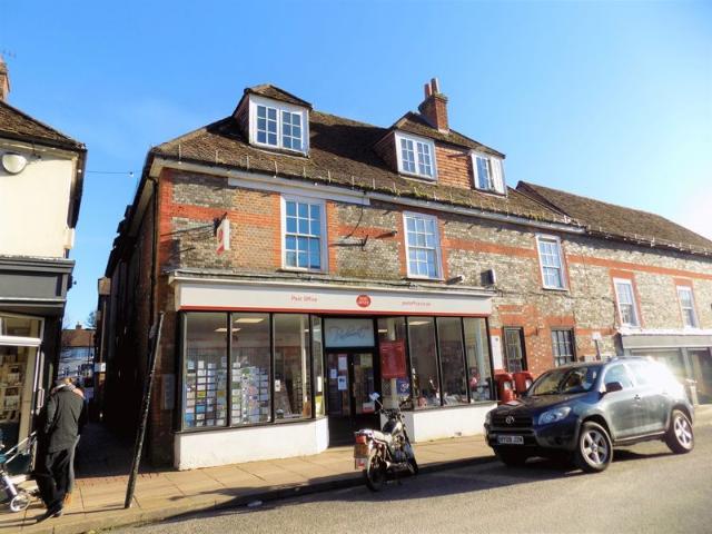 Houchin Street, Bishops Waltham, Southampton SO32, 1 bed flat to rent, £950 pcm | PrimeLocation