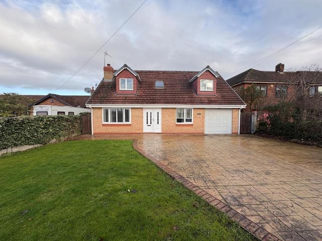 Hough Green Road, Widnes, WA8 3 bed detached house to rent £1,395 pcm £322 pw