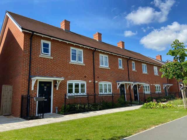 Houghton Avenue, Waterlooville PO7, 3 bed property to rent, £1,625 pcm | PrimeLocation