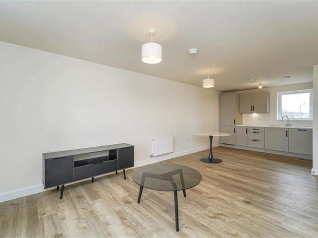 Houghton Conquest MK45 2 bed flat to rent £1,350 pcm £312 pw