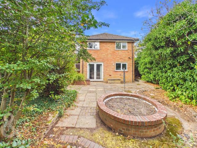 Houghton Close, Norwich NR5, 6 bed semi detached house to rent, £1,850 pcm | PrimeLocation