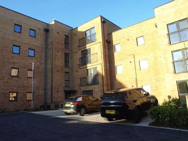 Houghton Regis LU5, 2 bed flat to rent, £1,350 pcm | PrimeLocation
