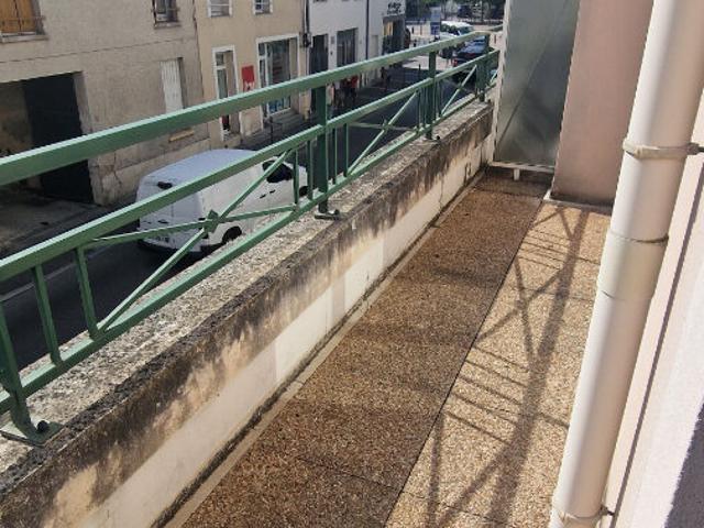 HOUILLES CENTRE VILLE* APPT F2 avec Balcons