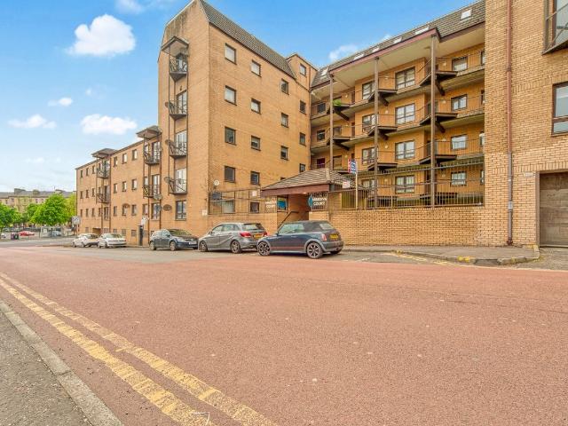 Houldsworth Street, Glasgow, Glasgow City G3, 4 bed flat to rent, £2,800 pcm | PrimeLocation