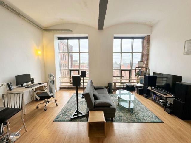 Houldsworth Street, Reddish, SK5 1 bed apartment to rent £975 pcm £225 pw