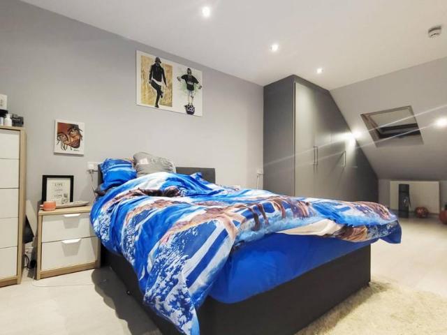 Hounslow, TW3 1 bed terraced house to rent £890 pcm £205 pw