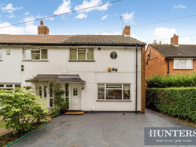HOUNSLOW TW4 4 bed end of terrace house to rent £3,000 pcm £692 pw