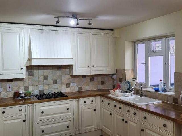HOUNSLOW TW4 4 bed terraced house to rent £2,750 pcm £635 pw