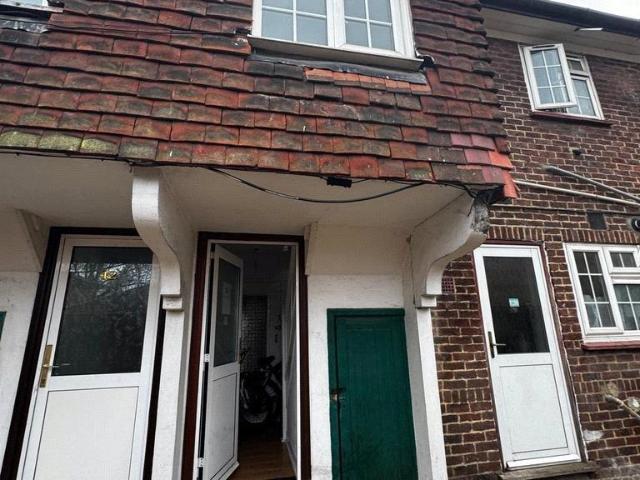 Hounslow West, Hounslow TW3 2 bed semi detached house to rent £2,000 pcm £462 pw