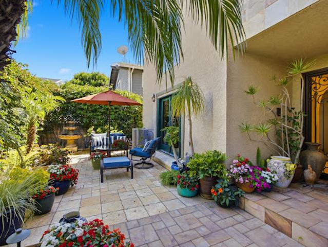 House with garden and terrace