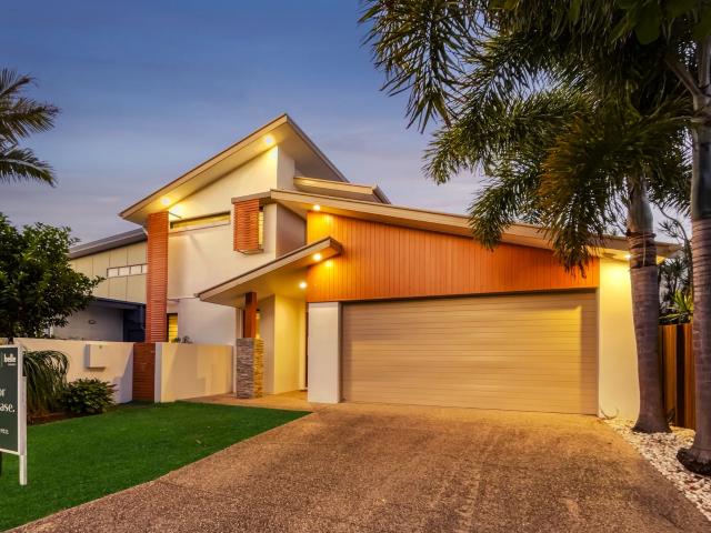 house 44 Boardrider Crescent, Mount Coolum