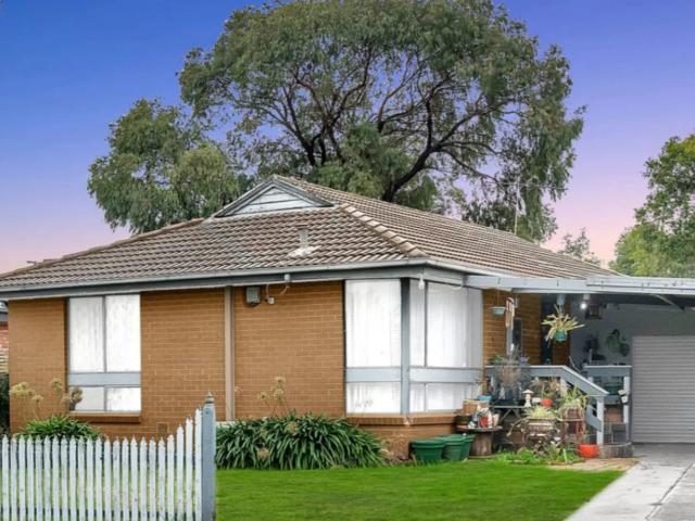 house 44 Falcon Drive, Melton