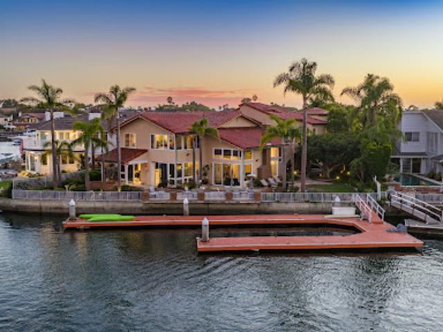 House with pool and terrace