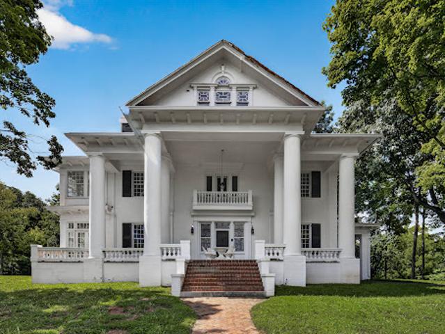 House with terrace