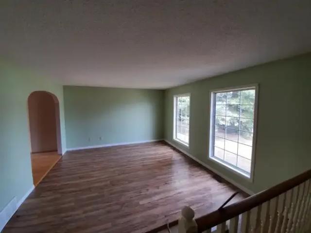 House 4 Bedroom For Rent Cold Lake AB 2600 ES104711575