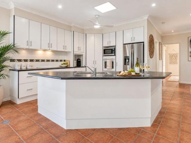 House 4 Bedroom For Rent Condon, QLD ES105335473