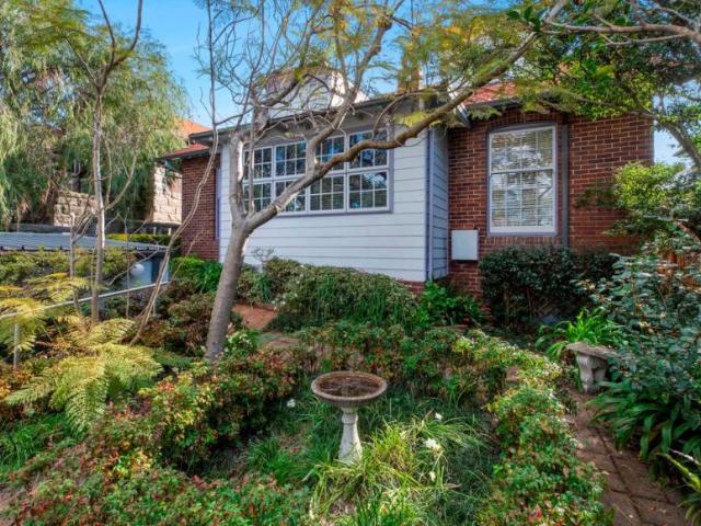 House 4 Bedroom For Rent Coogee, NSW ES105436537