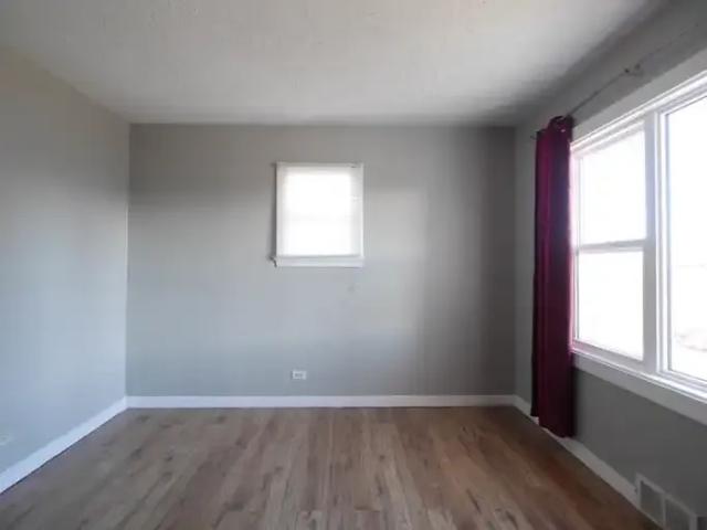 House 4 Bedroom For Rent Calgary AB 1750 ES105119079