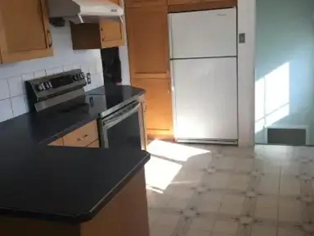 House 4 Bedroom For Rent Calgary AB 2000 ES105543626