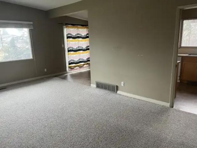 House 4 Bedroom For Rent Calgary AB 2300 ES105110853