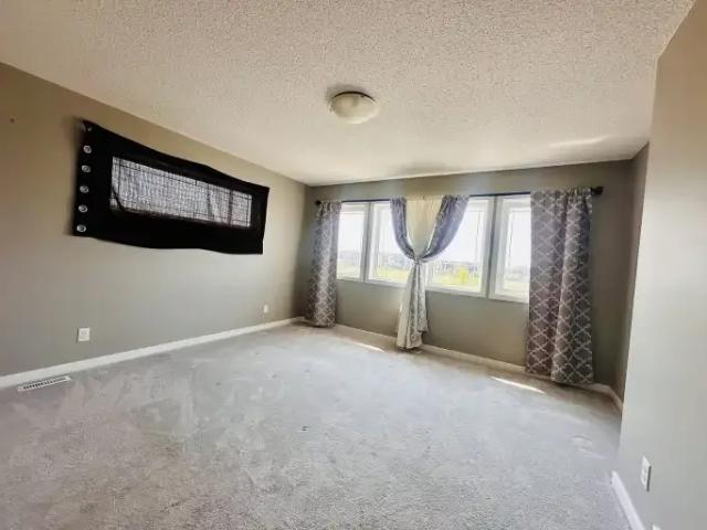 House 4 Bedroom For Rent Calgary AB 2400 ES105326994