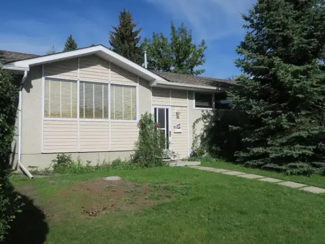 House 4 Bedroom For Rent Calgary AB 2500 ES105226572