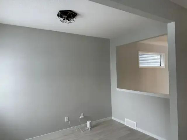 House 4 Bedroom For Rent Calgary AB 2600 ES104434195