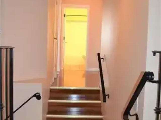 House 4 Bedroom For Rent Calgary AB 2700 ES104598379