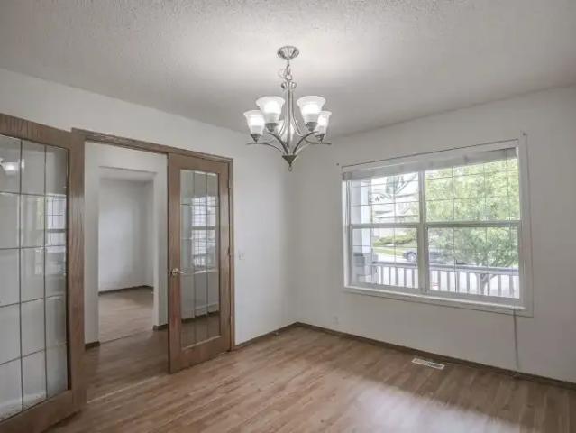 House 4 Bedroom For Rent Calgary AB 2895 ELS105004601