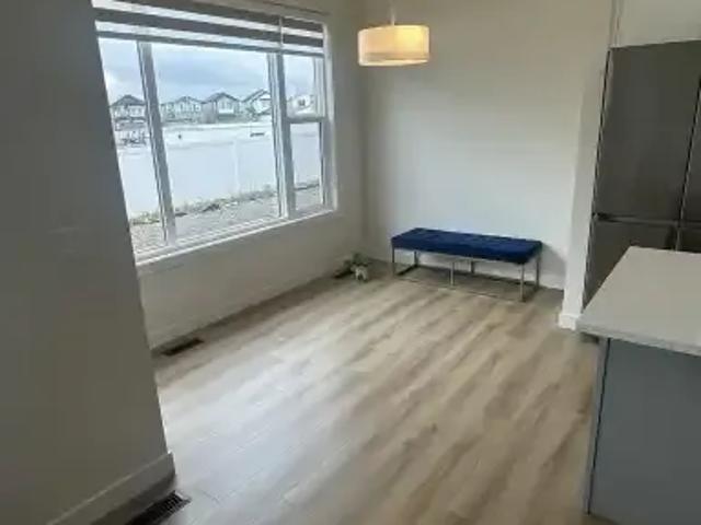 House 4 Bedroom For Rent Calgary AB 3200 ES105345037