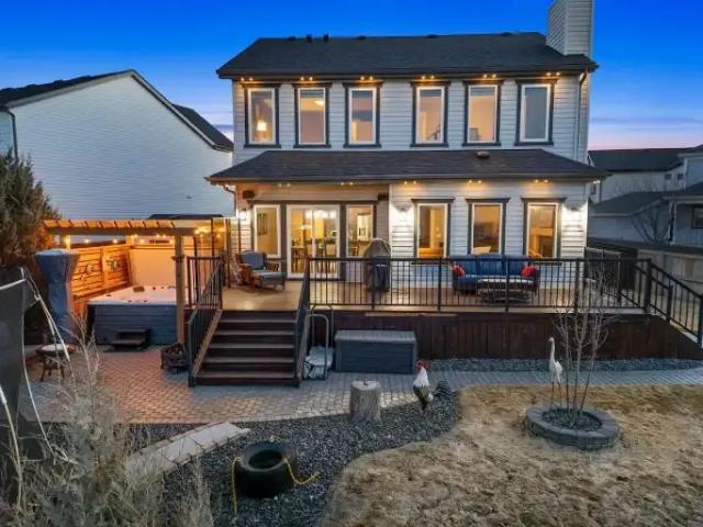 House 4 Bedroom For Rent Calgary AB 3300 ES104753852
