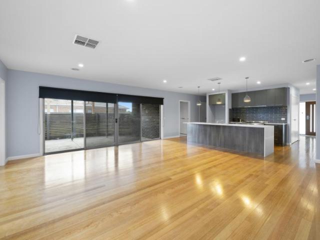 House 4 Bedroom For Rent Cardigan VIC 750 ES106098779