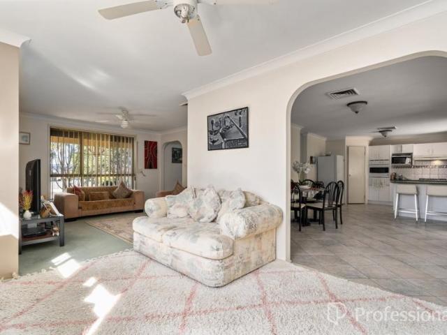 House 4 Bedroom For Rent Casula NSW ES105972376