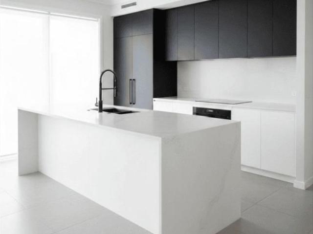 House 4 Bedroom For Rent Crangan Bay, ES105626413