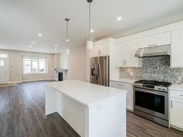 House 4 Bedroom For Rent Abbotsford BC 3500 ES104876630