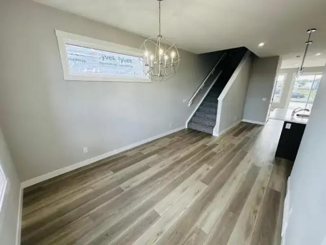 House 4 Bedroom For Rent Airdrie AB 2650 ES105150807
