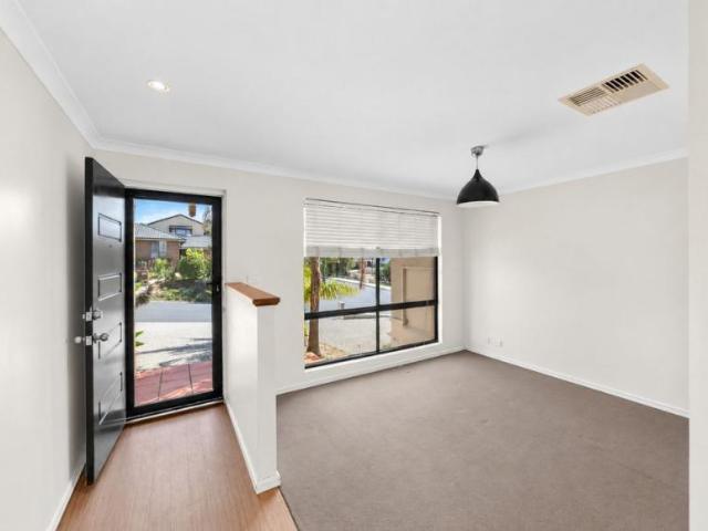 House 4 Bedroom For Rent Australind, WA ES106008499