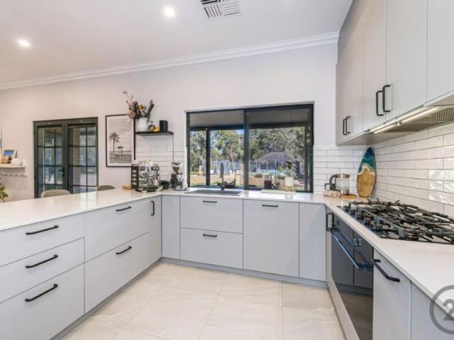 House 4 Bedroom For Rent Bouvard, WA ES104897142
