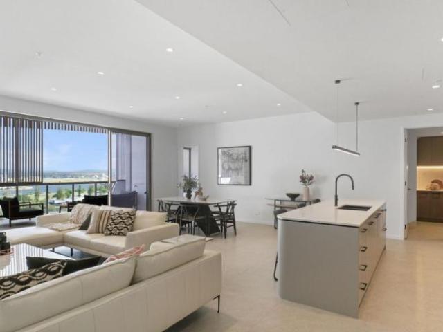 House 4 Bedroom For Rent Bokarina, QLD 3299000 ES105706819