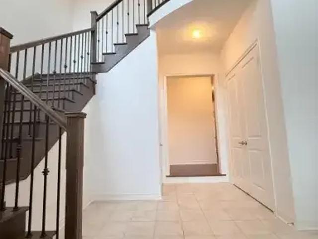 House 4 Bedroom For Rent Bradford West Gwillimbury ON 3600 ES105334183