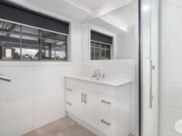 House 4 Bedroom For Rent BROWN HILL VIC 620 ES105971958
