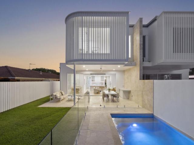 House 4 Bedroom For Rent Buddina QLD ES102705708