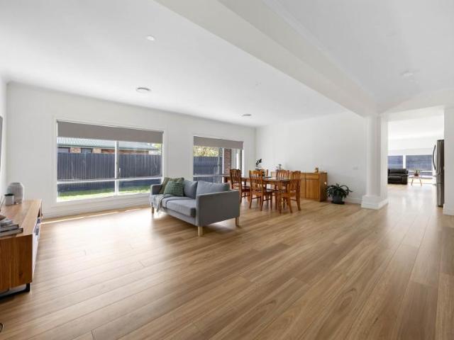 House 4 Bedroom For Rent Bulla VIC 1095000 ES102887769