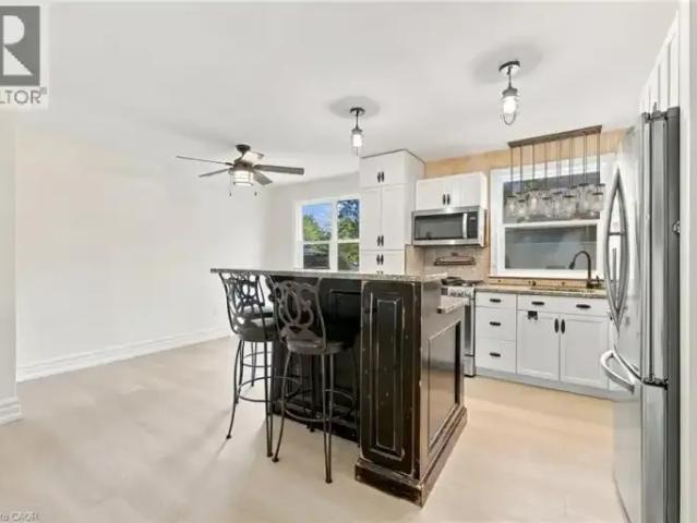 House 4 Bedroom For Rent Burlington ON 3900 ES105643429