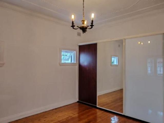 House 4 Bedroom For Rent GLADESVILLE NSW ES104948561