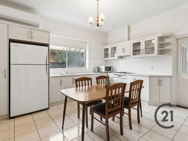 House 4 Bedroom For Rent Glanville, SA 795000 ES105033421