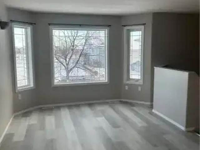 House 4 Bedroom For Rent Grande Prairie AB 2650 ES105704094