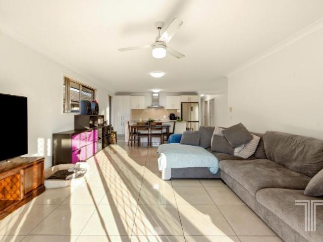 House 4 Bedroom For Rent Griffin QLD ES101583287