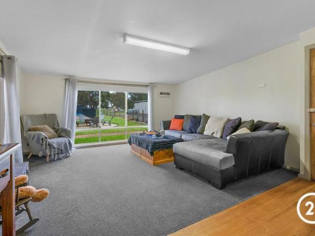 House 4 Bedroom For Rent Echuca, VIC 979000 ES103597859